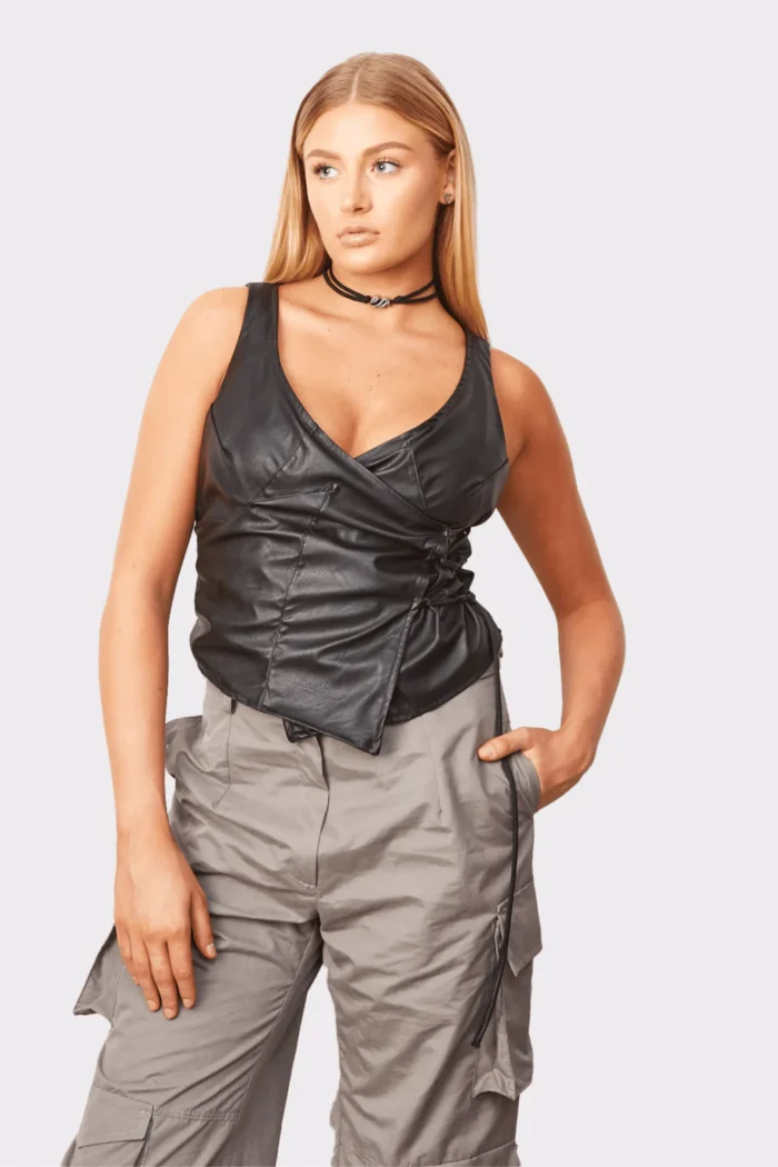 Jade Bustier - Image 3