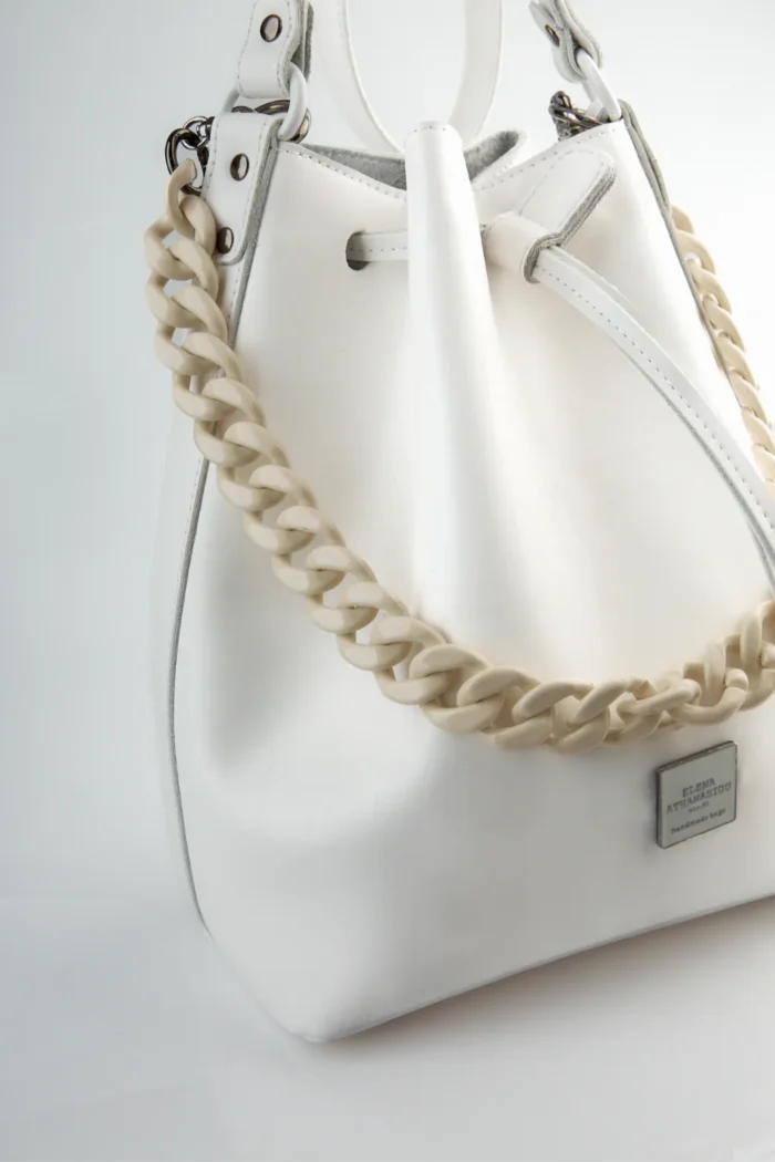 Chain Pouch Bag White - Image 4