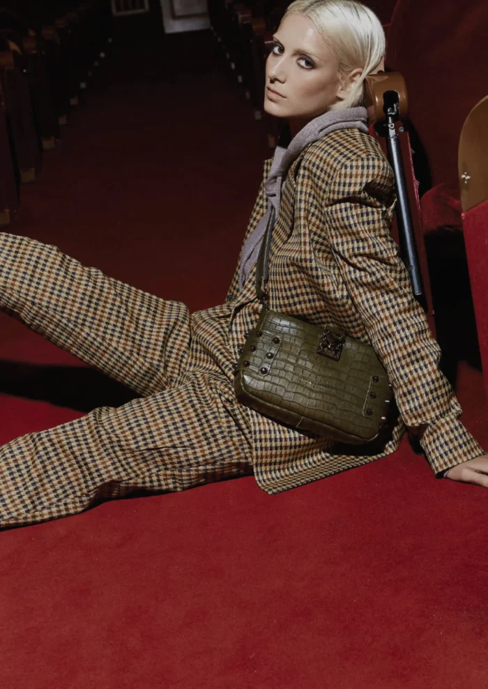 City Lady Croco Clutch Bag Taupe - Image 3