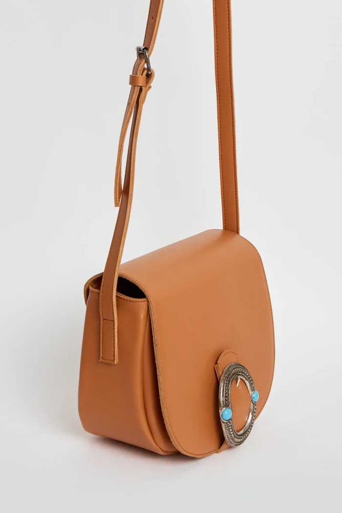 In The Island Crossbody XL Cognac - Image 2