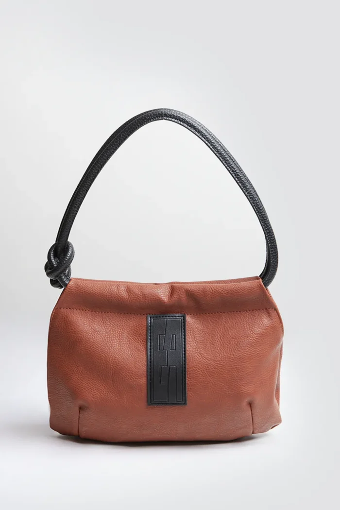 FW25-BAGS-PRODUCT-III-27_result-1.webp In The Name Shoulderbag Small Brown - Image 1