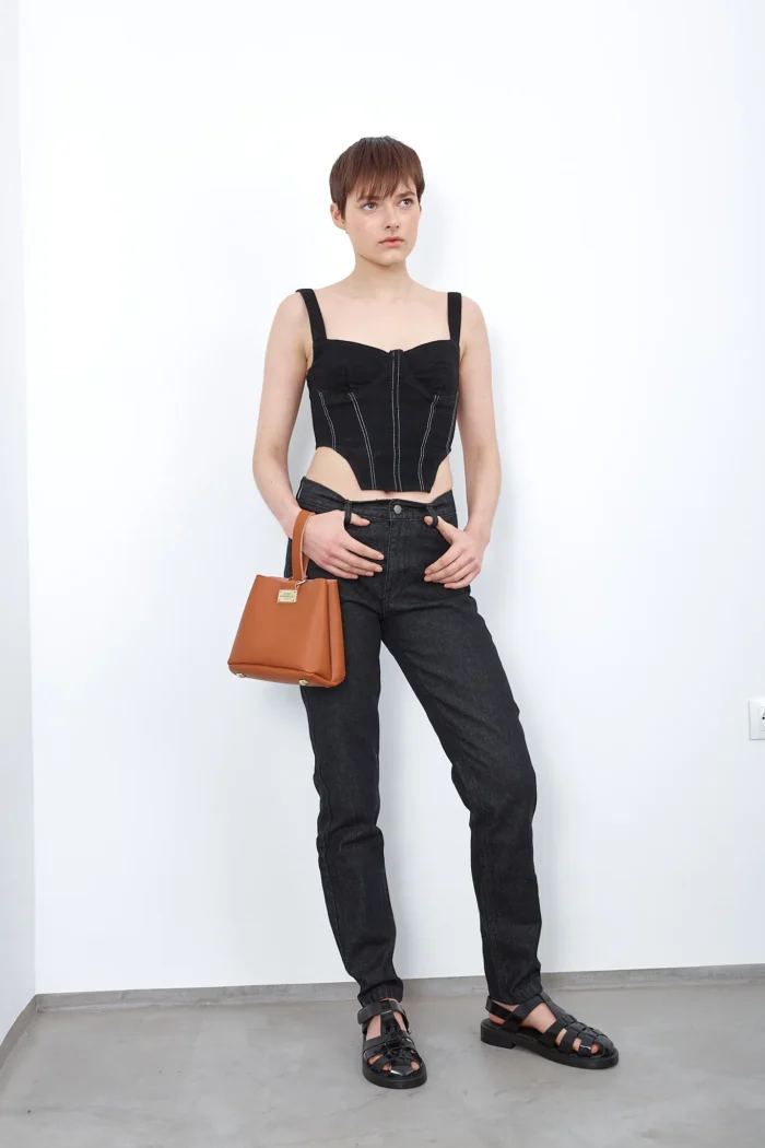 Tiny Cognac - Image 4