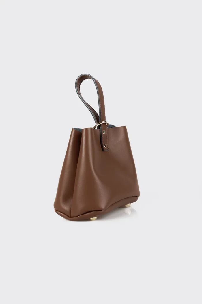 Tiny Brown - Image 2