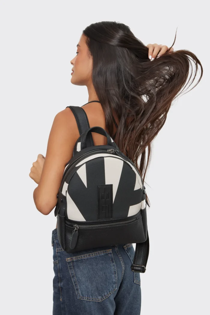 Ea Logo Backpack Γυναικείο Beige Small - Image 2