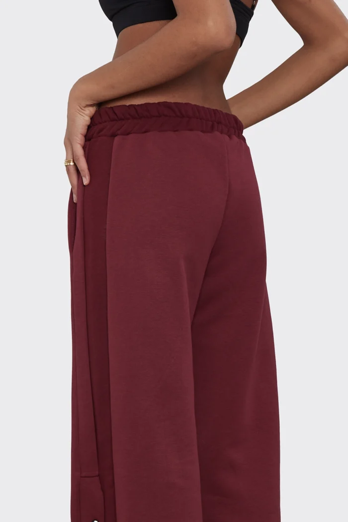 Essential Flared Pants Apparel Μπορντω - Image 4